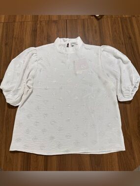 Alex & Parker Women's Blouse Size M White Mock-Neck Puff Sleeve NWT